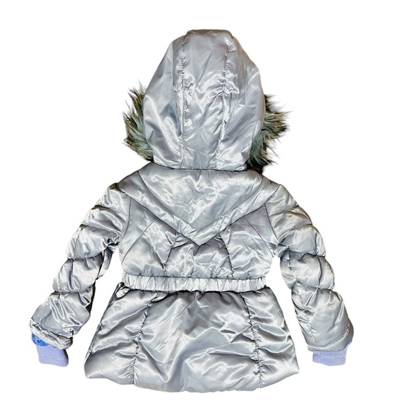 Jessica Simpson 2T girl winter jacket silver with fur - Picture 4 of 4